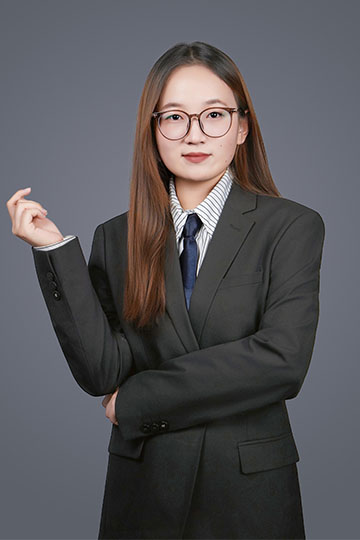 张诗妍老师照片